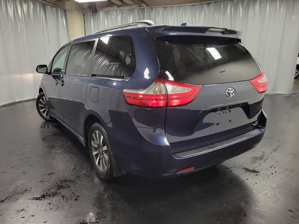 2018 Toyota Sienna LE 7 Passenger