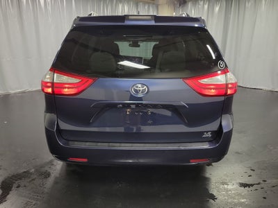2018 Toyota Sienna LE 7 Passenger