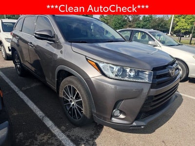 2017 Toyota Highlander SE