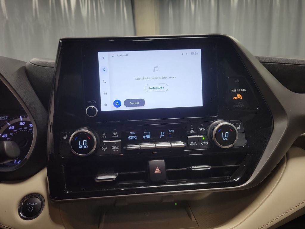 2023 Toyota Highlander Hybrid XLE