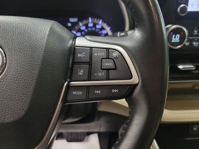 2023 Toyota Highlander Hybrid XLE