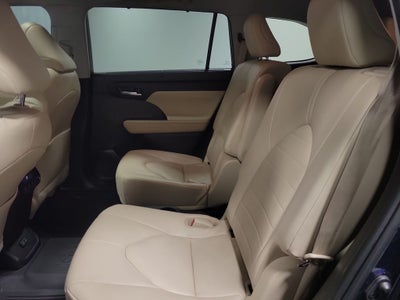 2023 Toyota Highlander Hybrid XLE