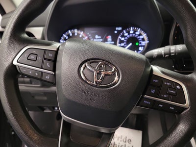 2023 Toyota Highlander LE