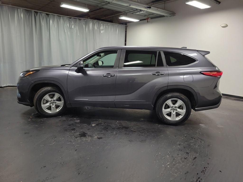 2023 Toyota Highlander LE