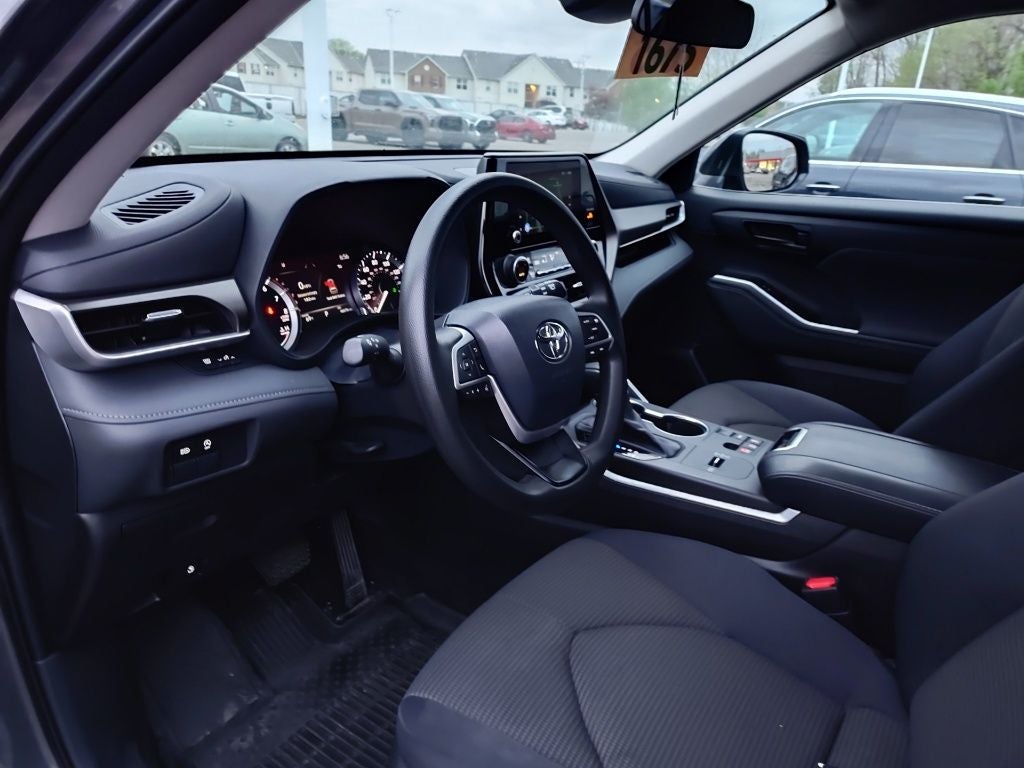2023 Toyota Highlander L