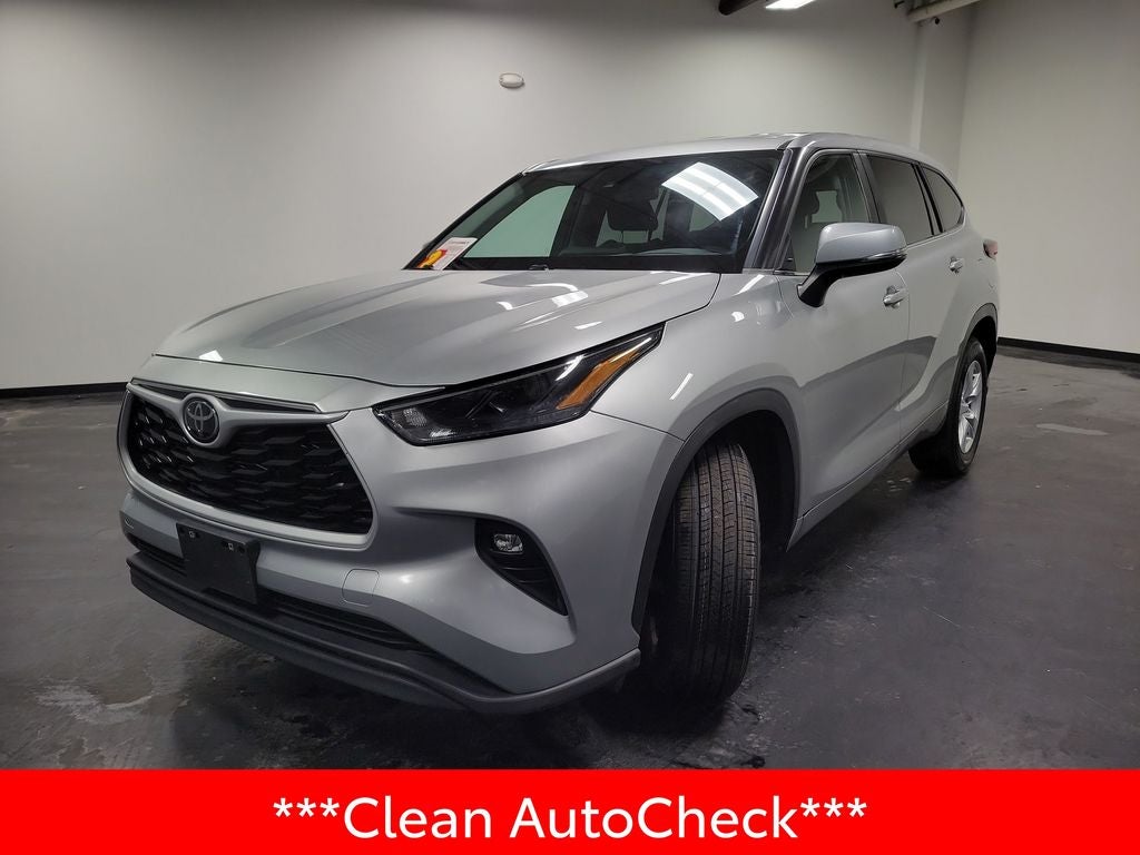 2024 Toyota Highlander LE