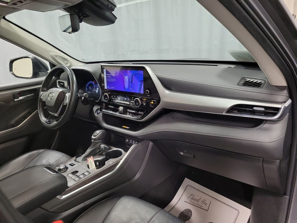 2023 Toyota Highlander Platinum