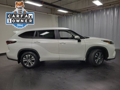 2025 Toyota Highlander XLE