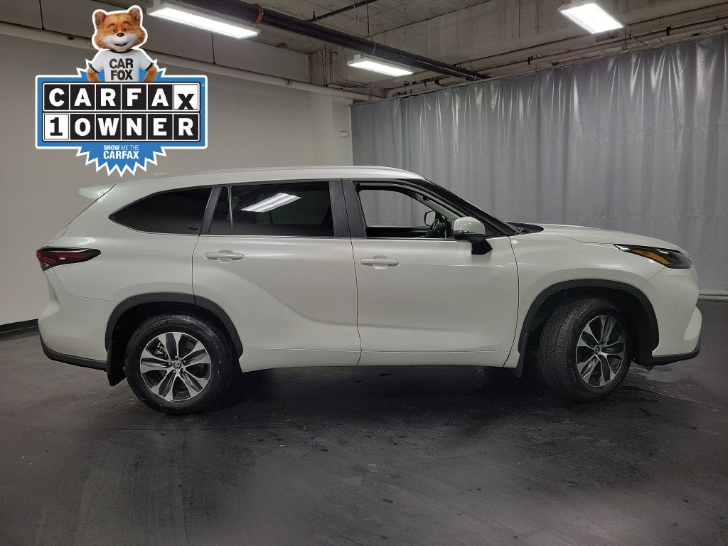 2025 Toyota Highlander XLE