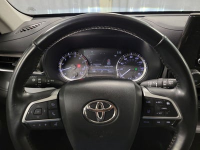 2023 Toyota Highlander LE