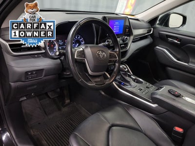 2023 Toyota Highlander XLE