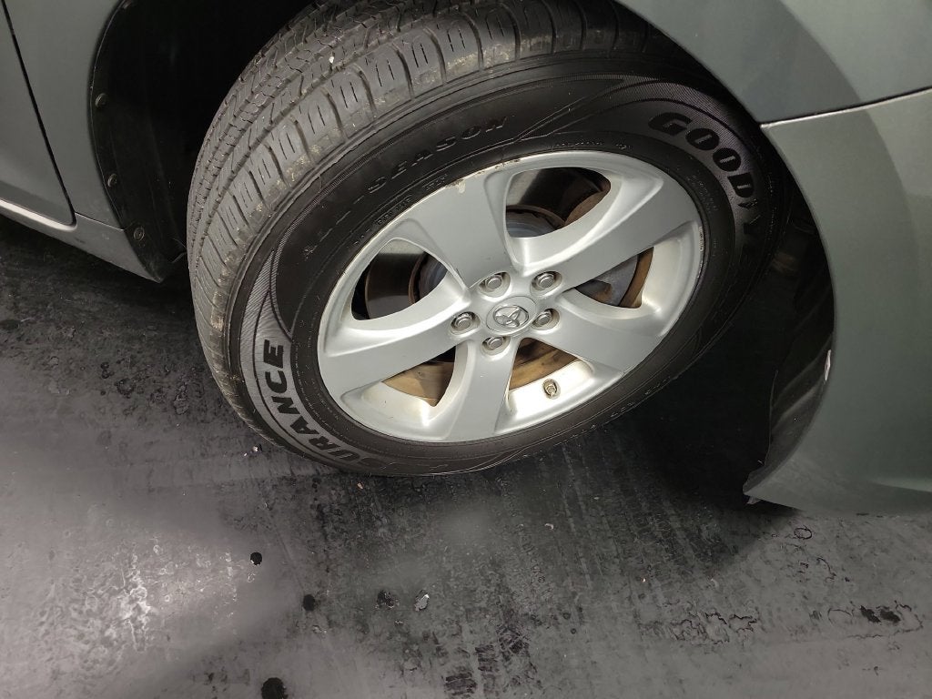 2014 Toyota Sienna LE 8 Passenger