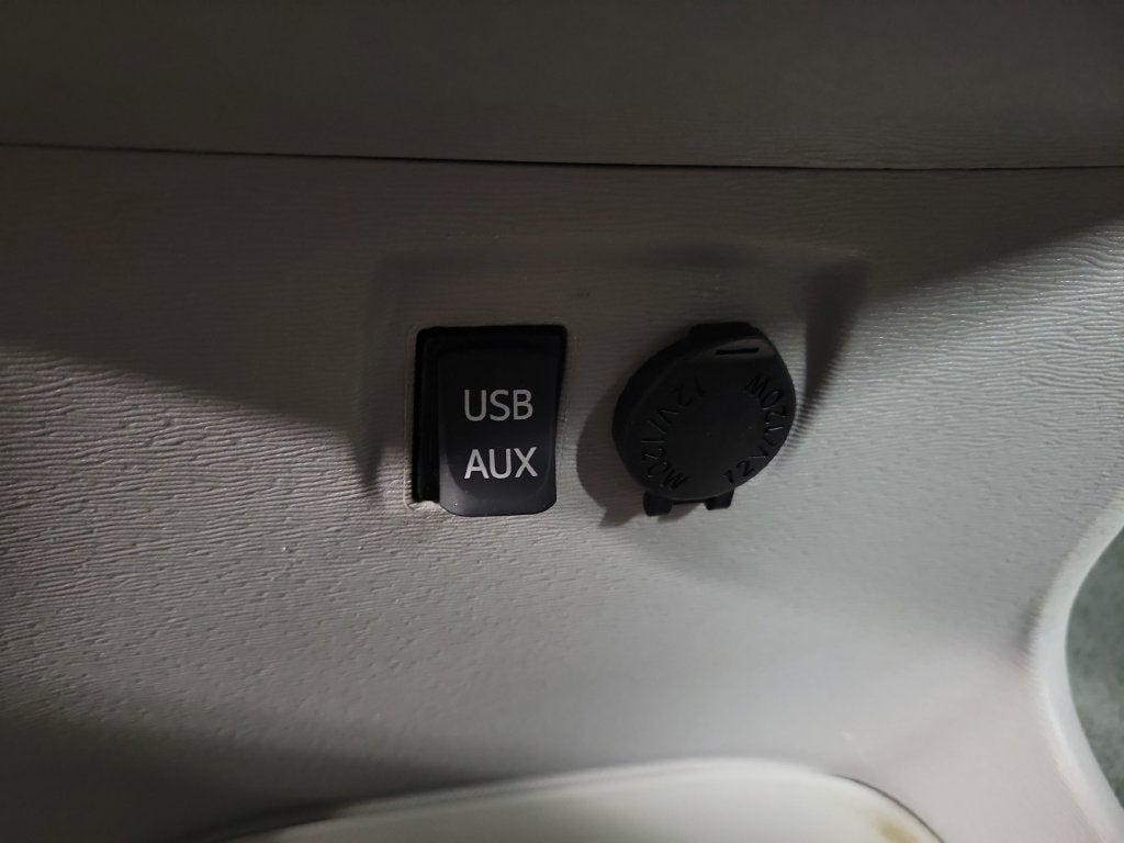 2014 Toyota Sienna LE 8 Passenger