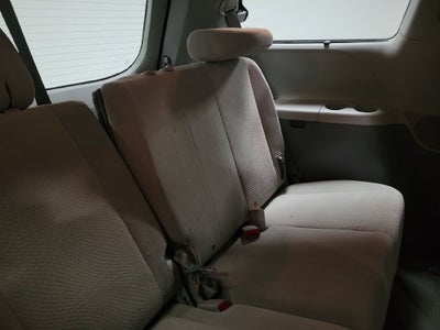2014 Toyota Sienna LE 8 Passenger