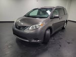 2014 Toyota Sienna LE 8 Passenger