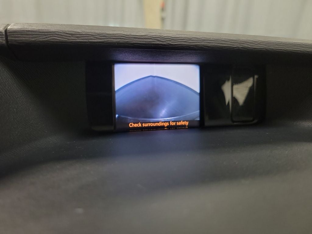 2013 Toyota Sienna LE 8 Passenger