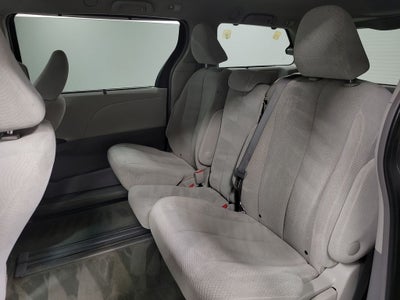 2013 Toyota Sienna LE 8 Passenger