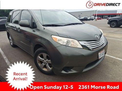 2012 Toyota Sienna LE 8 Passenger
