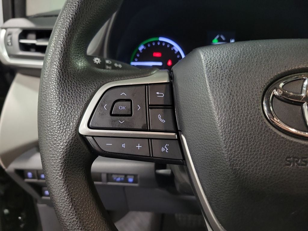 2021 Toyota Sienna LE 8 Passenger