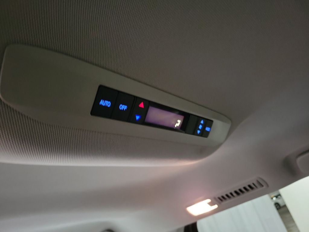 2021 Toyota Sienna LE 8 Passenger