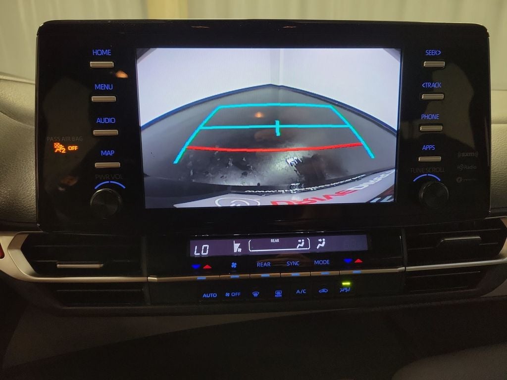 2022 Toyota Sienna LE 8 Passenger