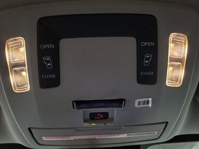 2022 Toyota Sienna LE 8 Passenger