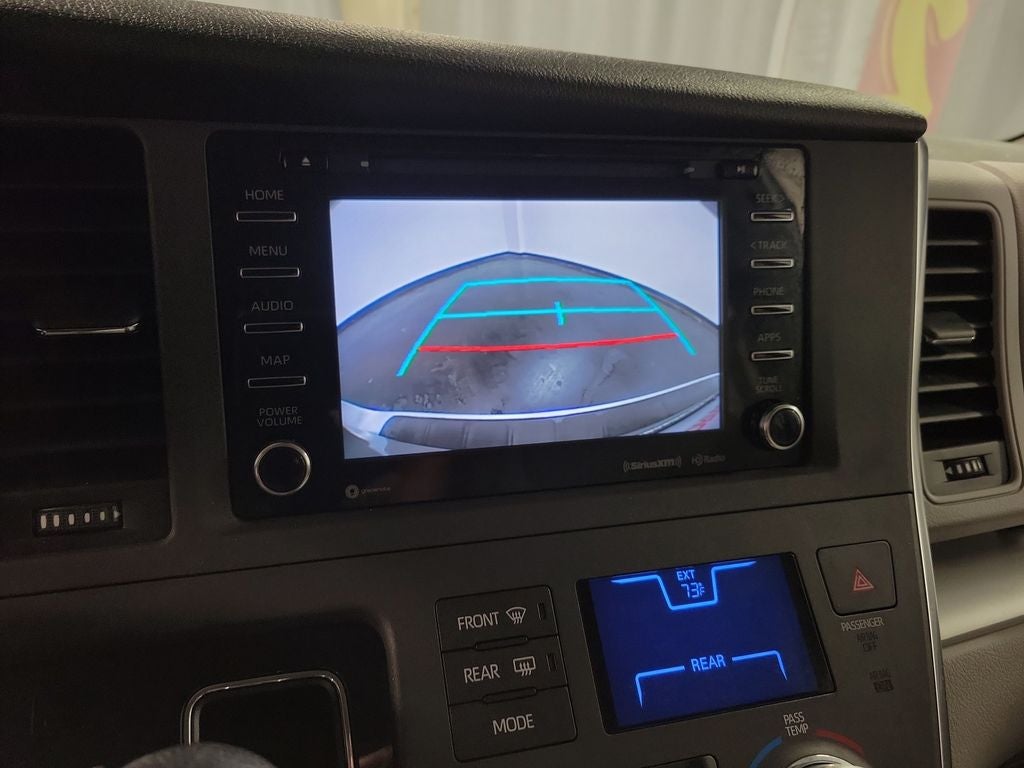 2019 Toyota Sienna LE 7 Passenger