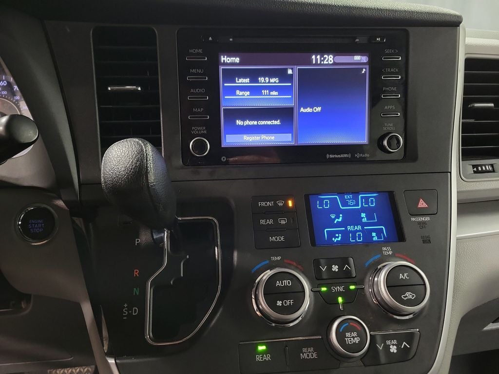 2020 Toyota Sienna LE 8 Passenger