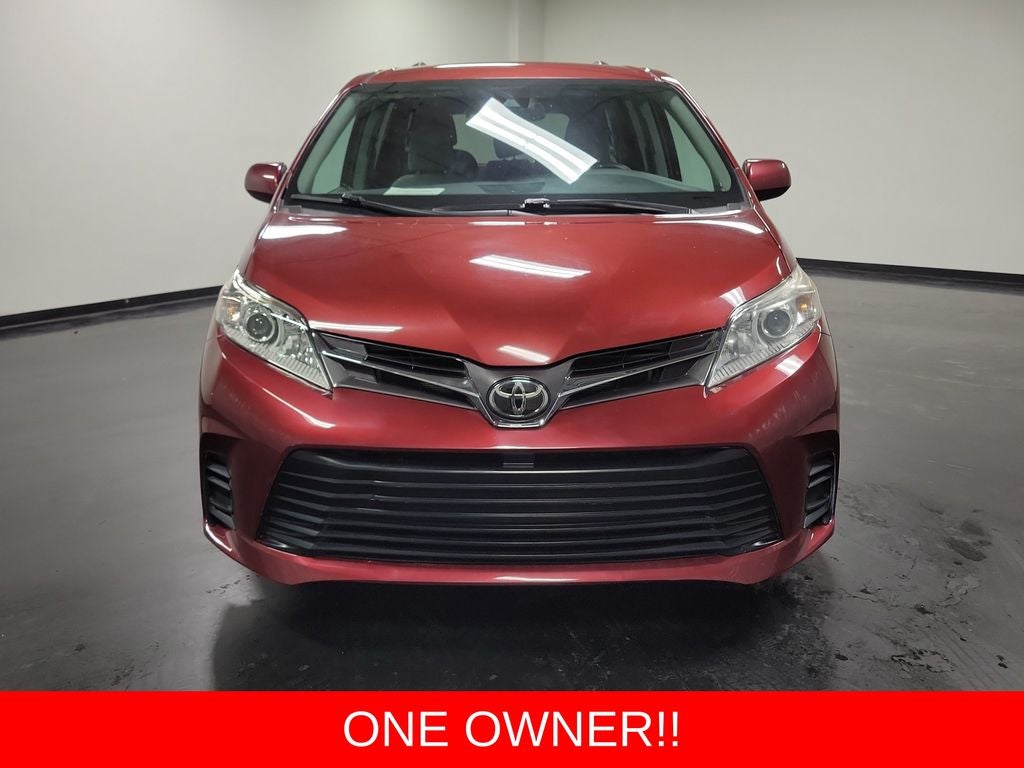 2020 Toyota Sienna LE 8 Passenger