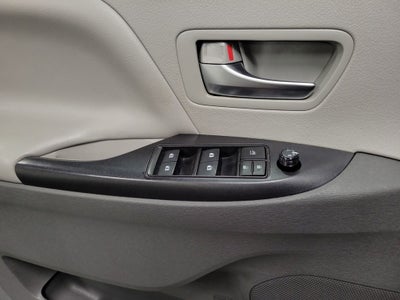 2020 Toyota Sienna LE 8 Passenger