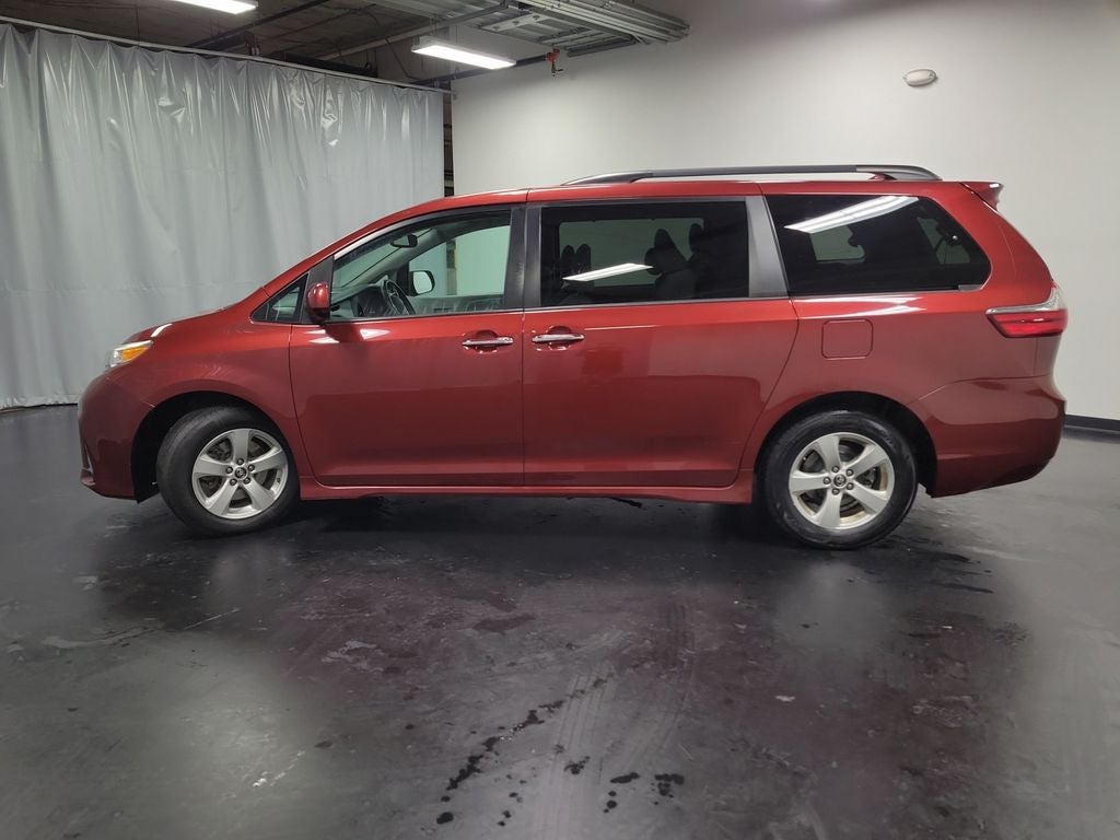 2020 Toyota Sienna LE 8 Passenger