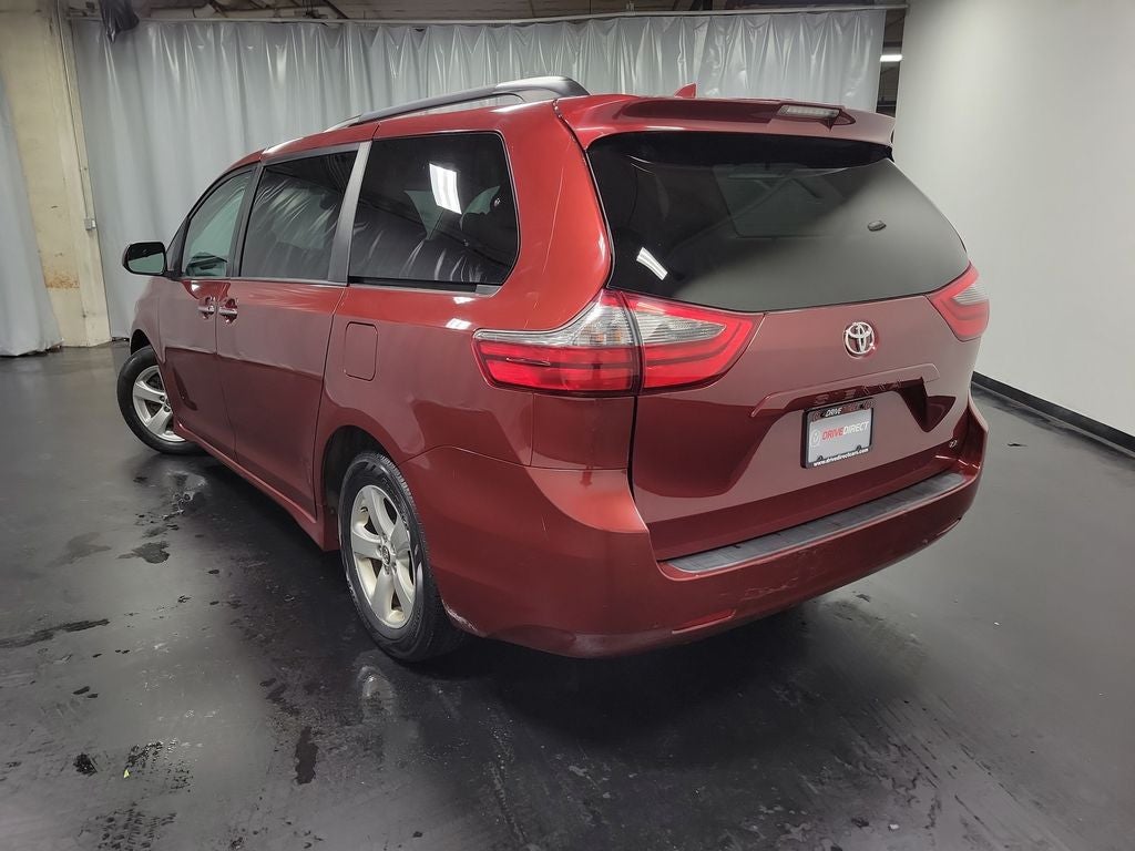 2020 Toyota Sienna LE 8 Passenger