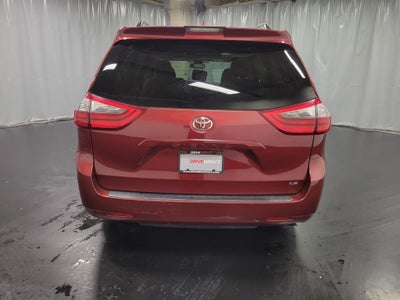 2020 Toyota Sienna LE 8 Passenger