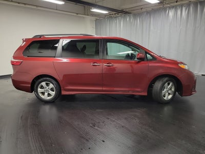 2020 Toyota Sienna LE 8 Passenger