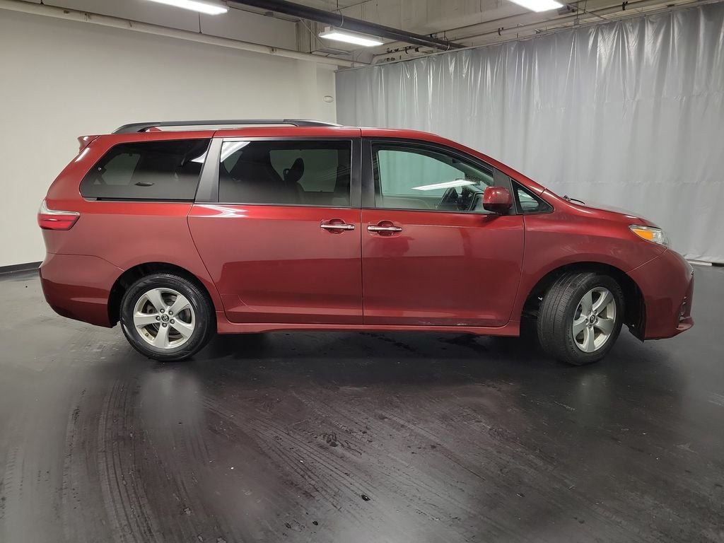 2020 Toyota Sienna LE 8 Passenger