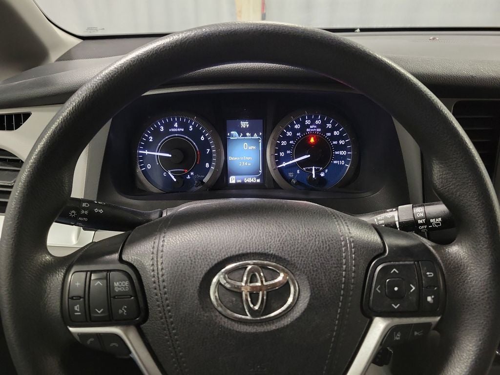 2019 Toyota Sienna LE 7 Passenger