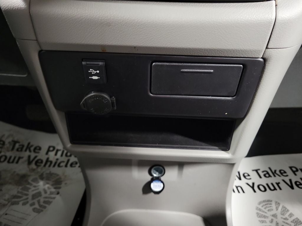 2019 Toyota Sienna LE 7 Passenger