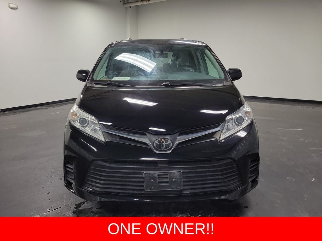 2019 Toyota Sienna LE 7 Passenger