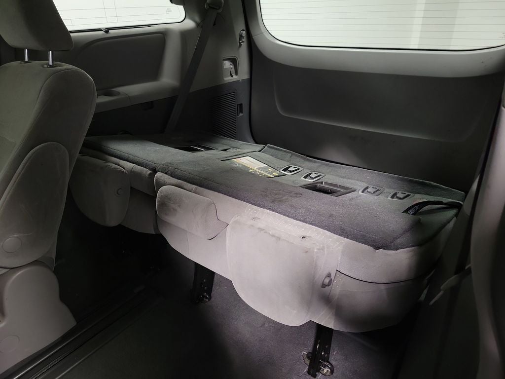 2019 Toyota Sienna LE 7 Passenger
