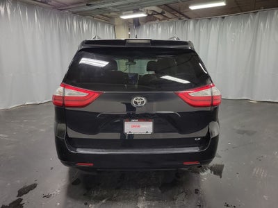 2019 Toyota Sienna LE 7 Passenger