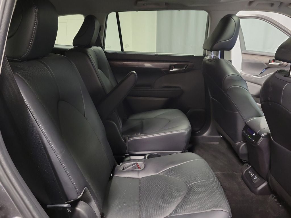 2023 Toyota Highlander Hybrid Limited