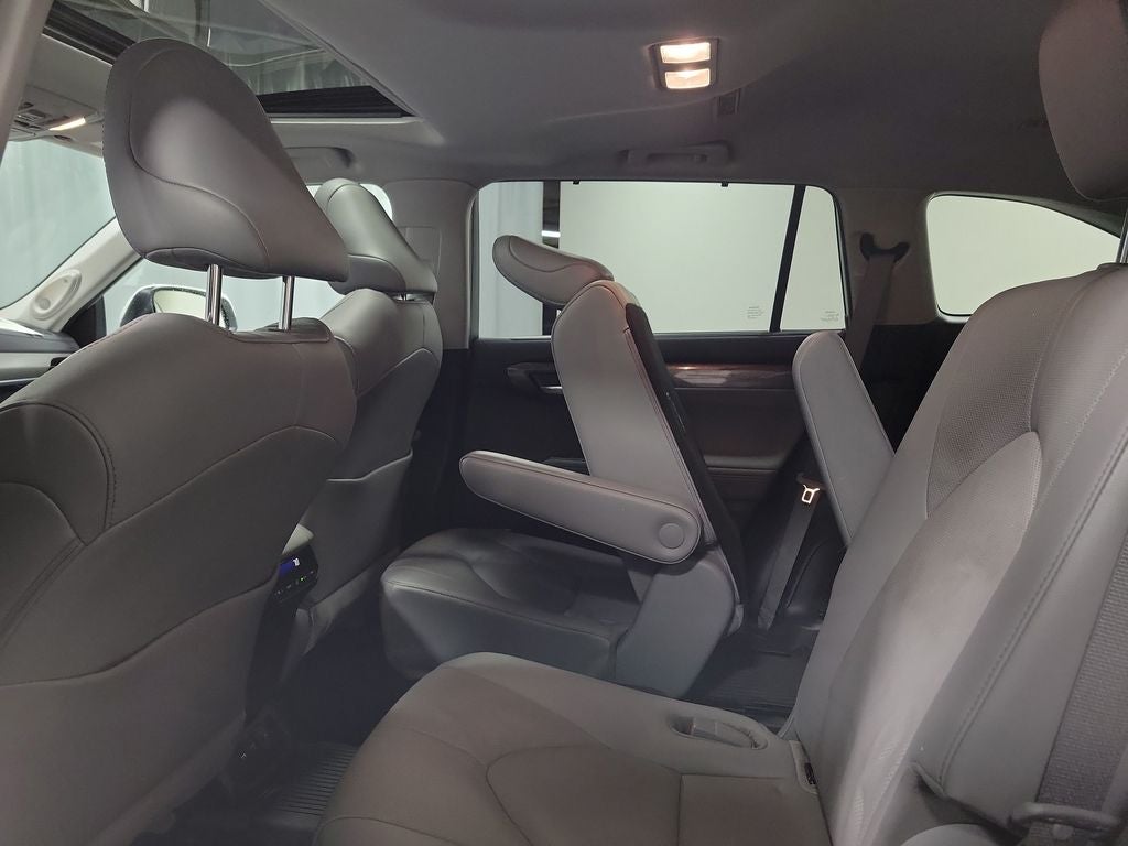 2021 Toyota Highlander Hybrid Limited