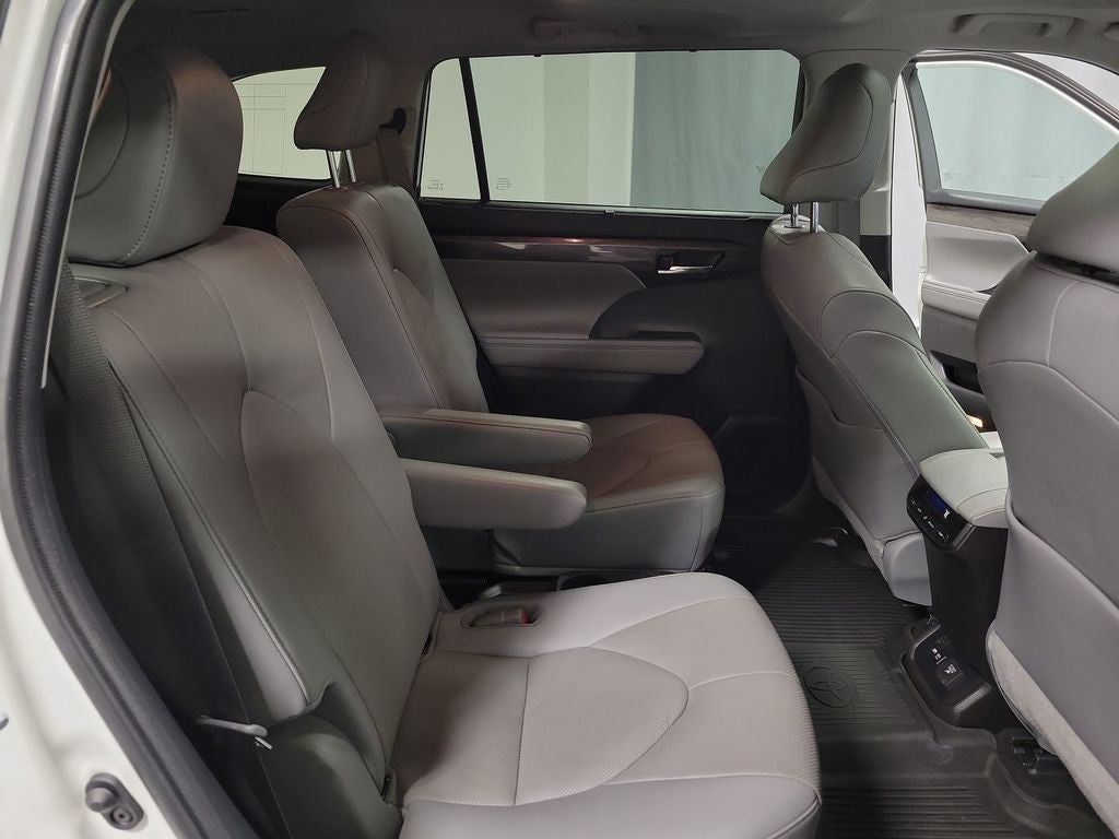 2021 Toyota Highlander Hybrid Limited