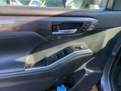 2021 Toyota Highlander Hybrid Limited