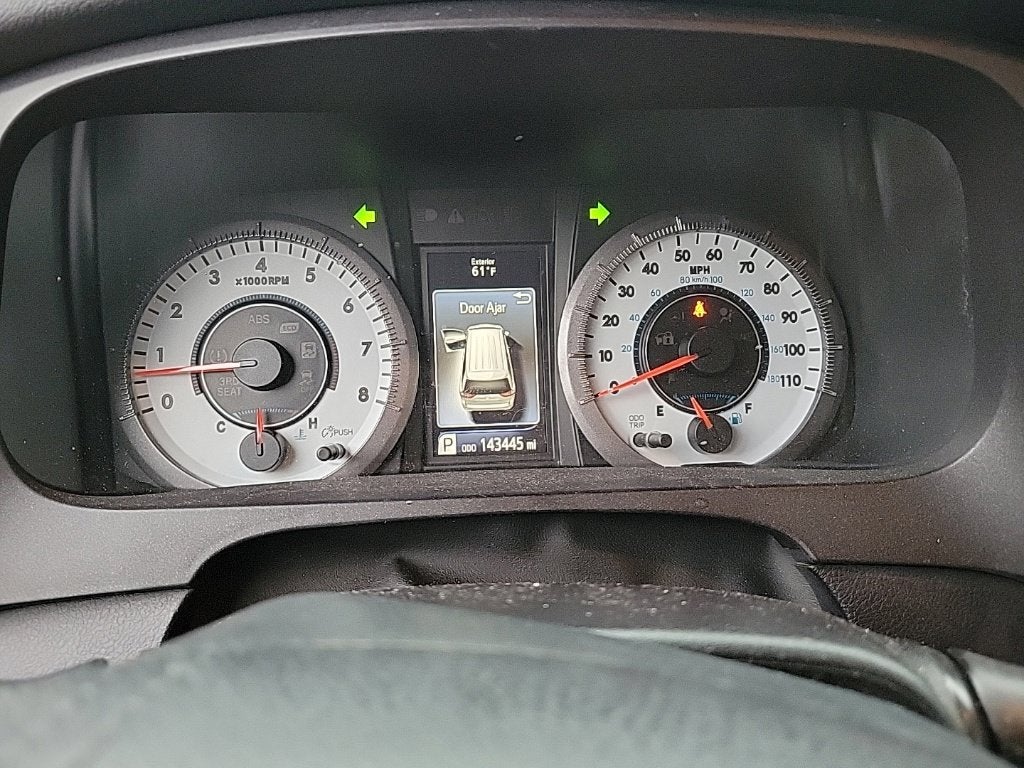 2015 Toyota Sienna SE 8 Passenger