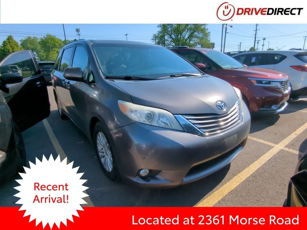 2015 Toyota Sienna XLE 8 Passenger