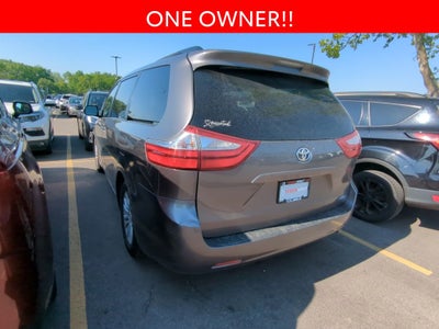2015 Toyota Sienna XLE 8 Passenger