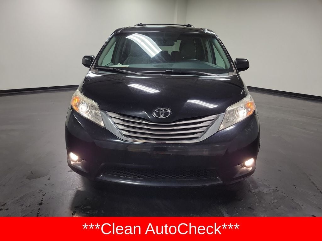 2015 Toyota Sienna XLE Premium 8 Passenger