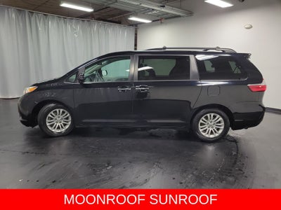 2015 Toyota Sienna XLE Premium 8 Passenger