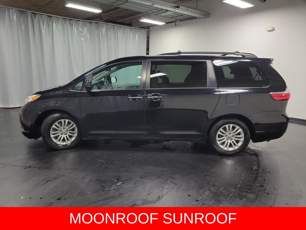 2015 Toyota Sienna XLE Premium 8 Passenger